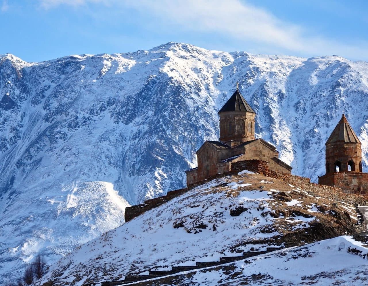 برنامج سياحي في جبال القوقاز 10 ليالي 11 يوم