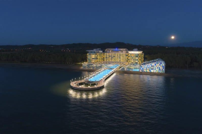 برنامج سياحي في منتجع لوبوتا وباراغراف ريزورت 14 ليلة