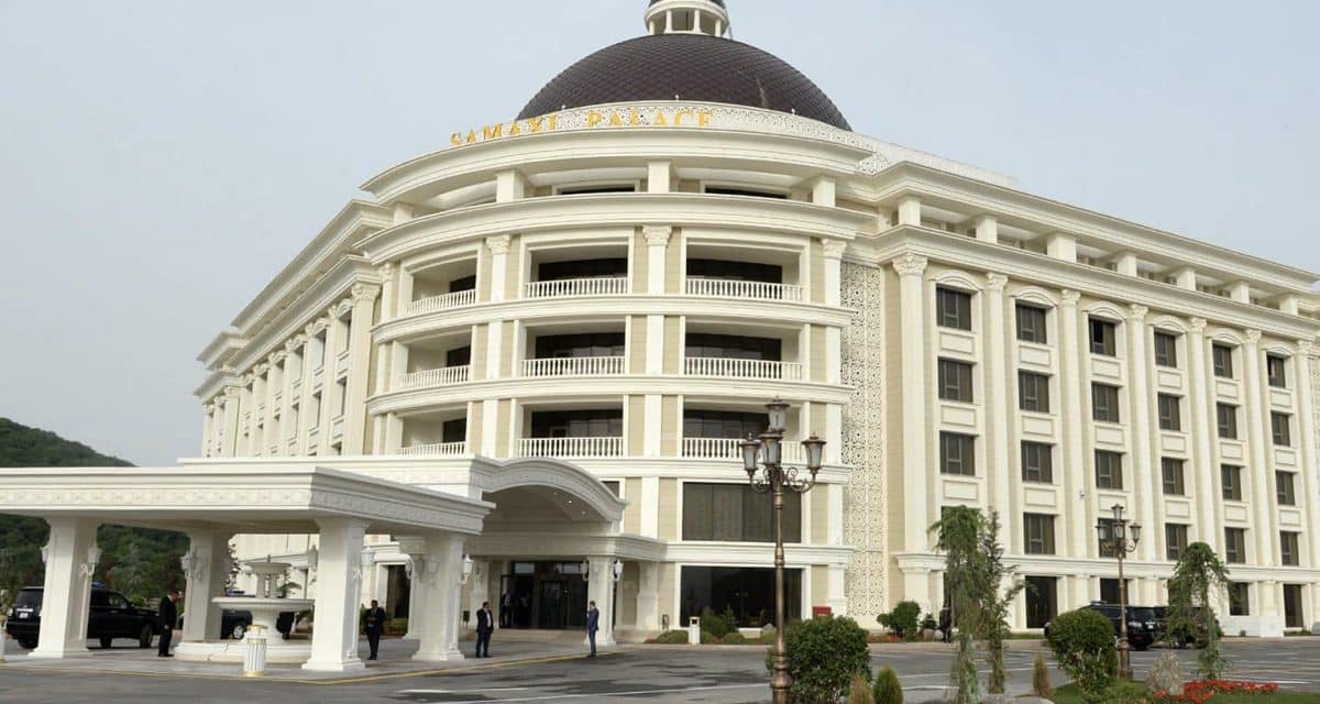 استمتع بتجربة فاخرة في شماخي بالاس أذربيجان: رفاهية بلا حدود