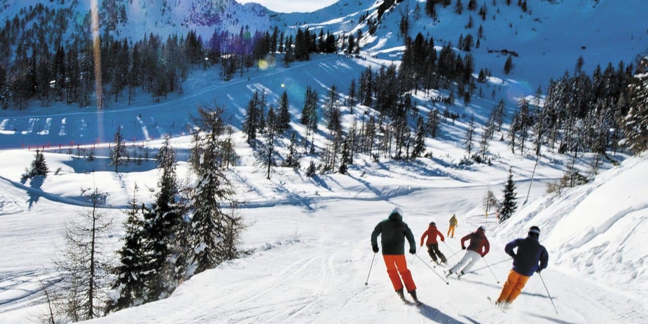 انشطة يمكنك القيام بها في باكورياني