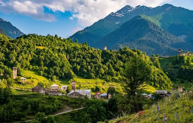 بكج رحلات جورجيا مع سفنكس ترافيل – 8 أيام من المغامرة والاسترخاء